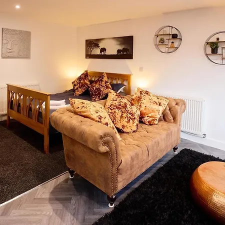 A Cool & Modern Apartment